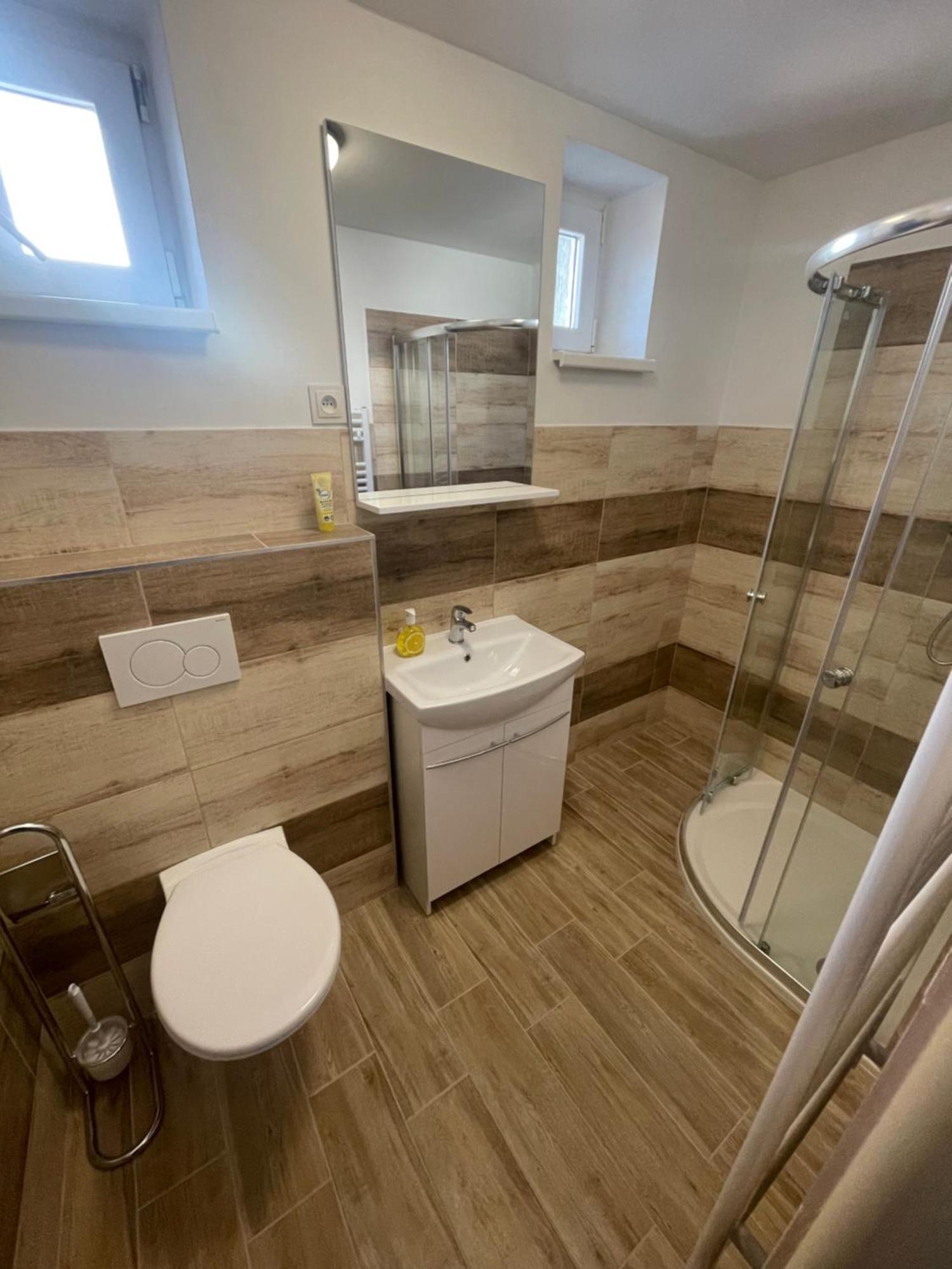 Apartmany Ferie Дечин Екстериор снимка