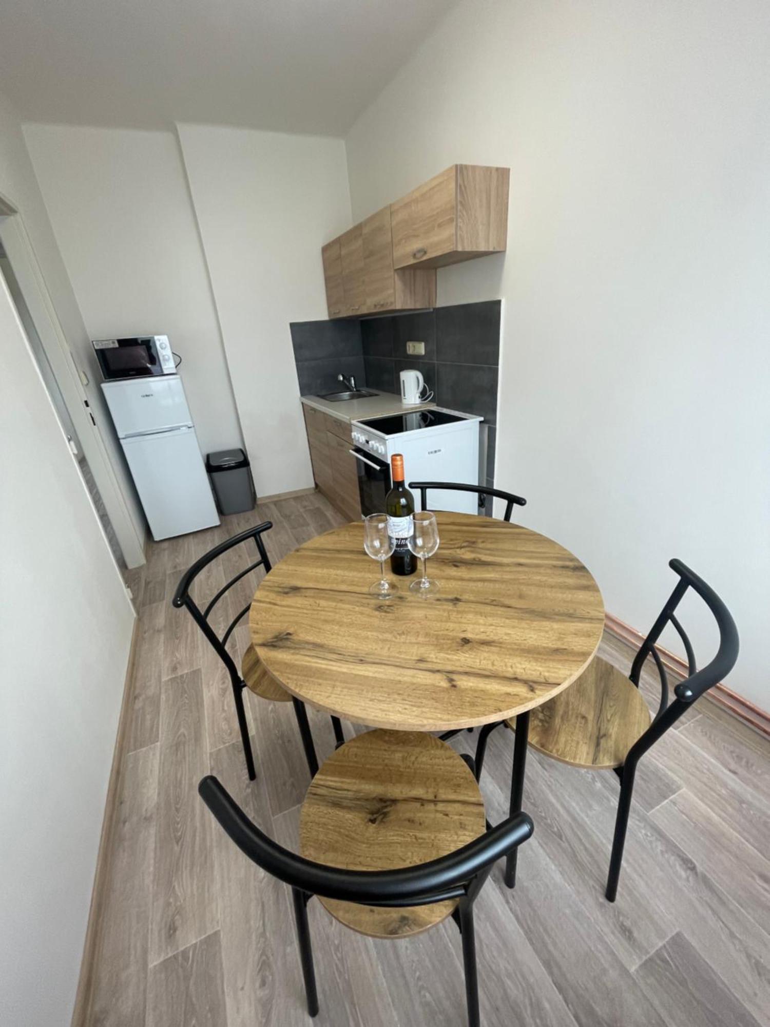 Apartmany Ferie Дечин Екстериор снимка