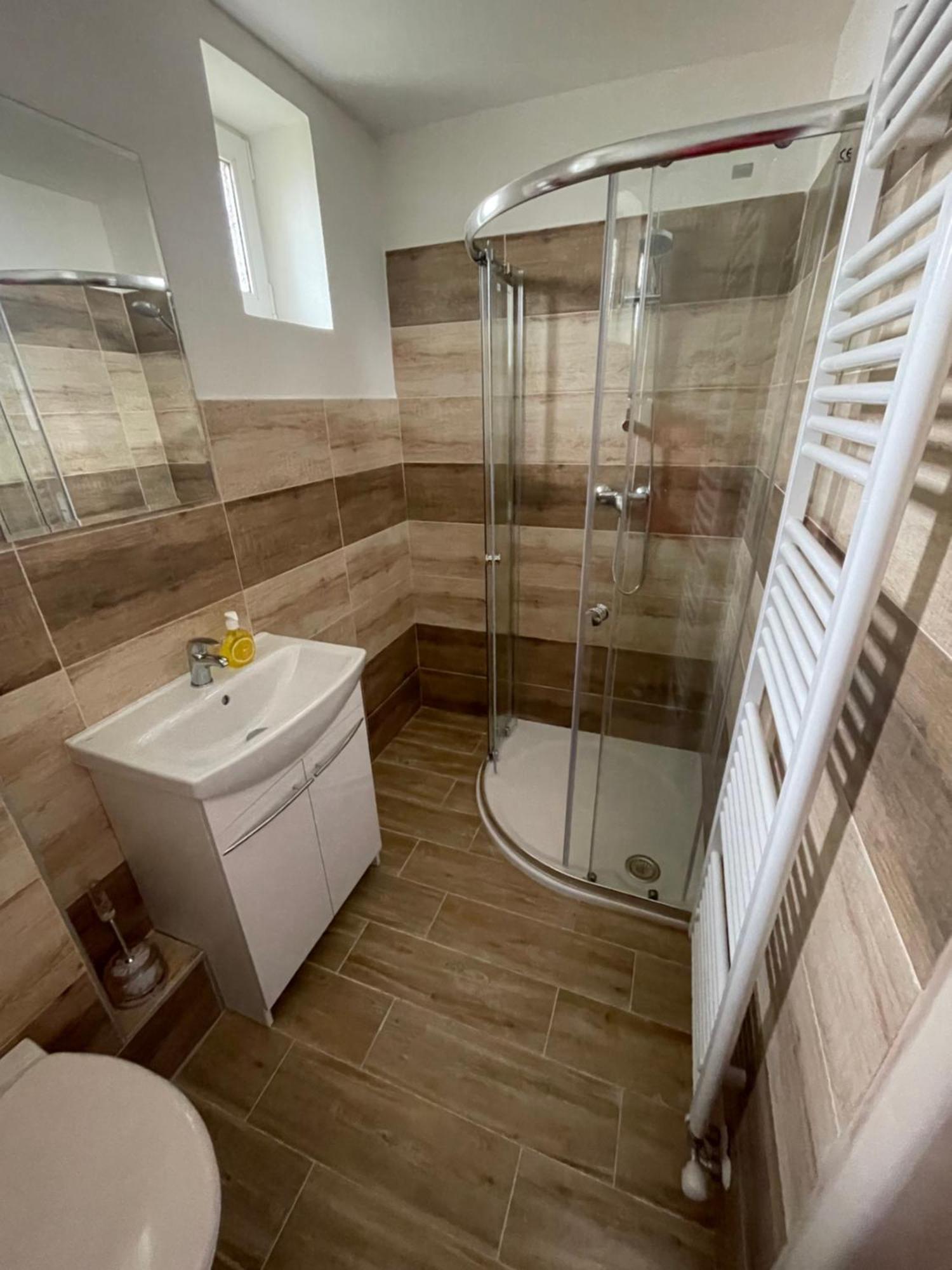 Apartmany Ferie Дечин Екстериор снимка