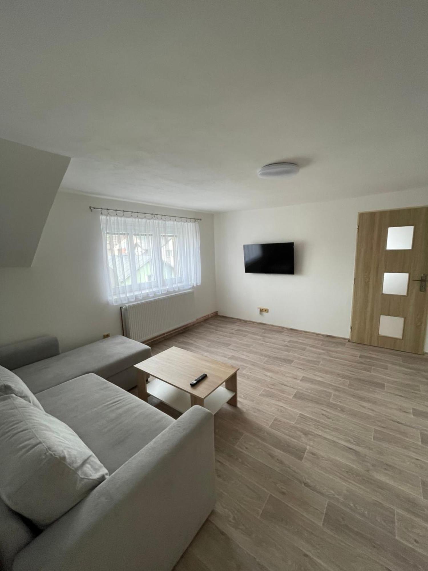 Apartmany Ferie Дечин Екстериор снимка