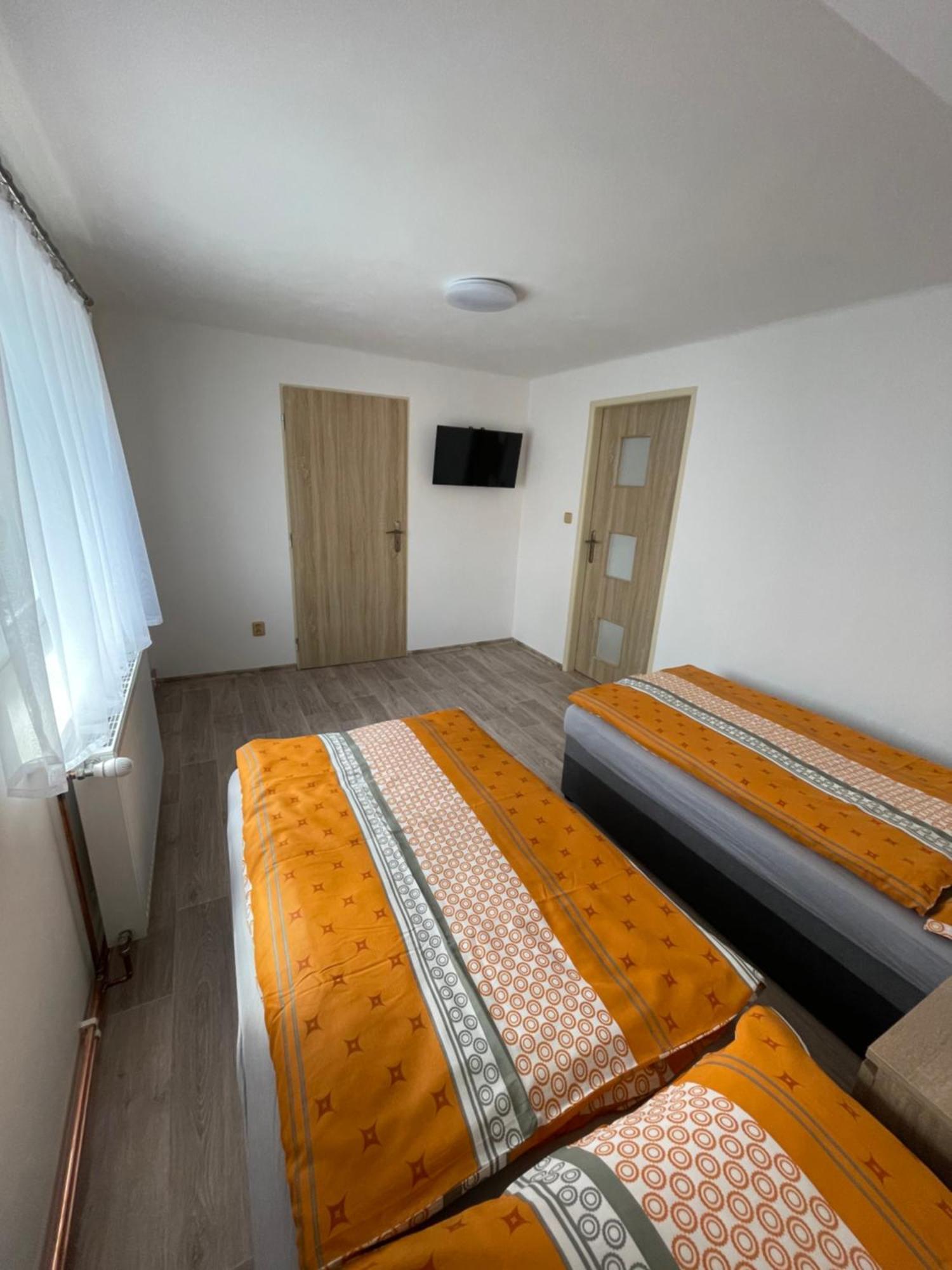 Apartmany Ferie Дечин Екстериор снимка