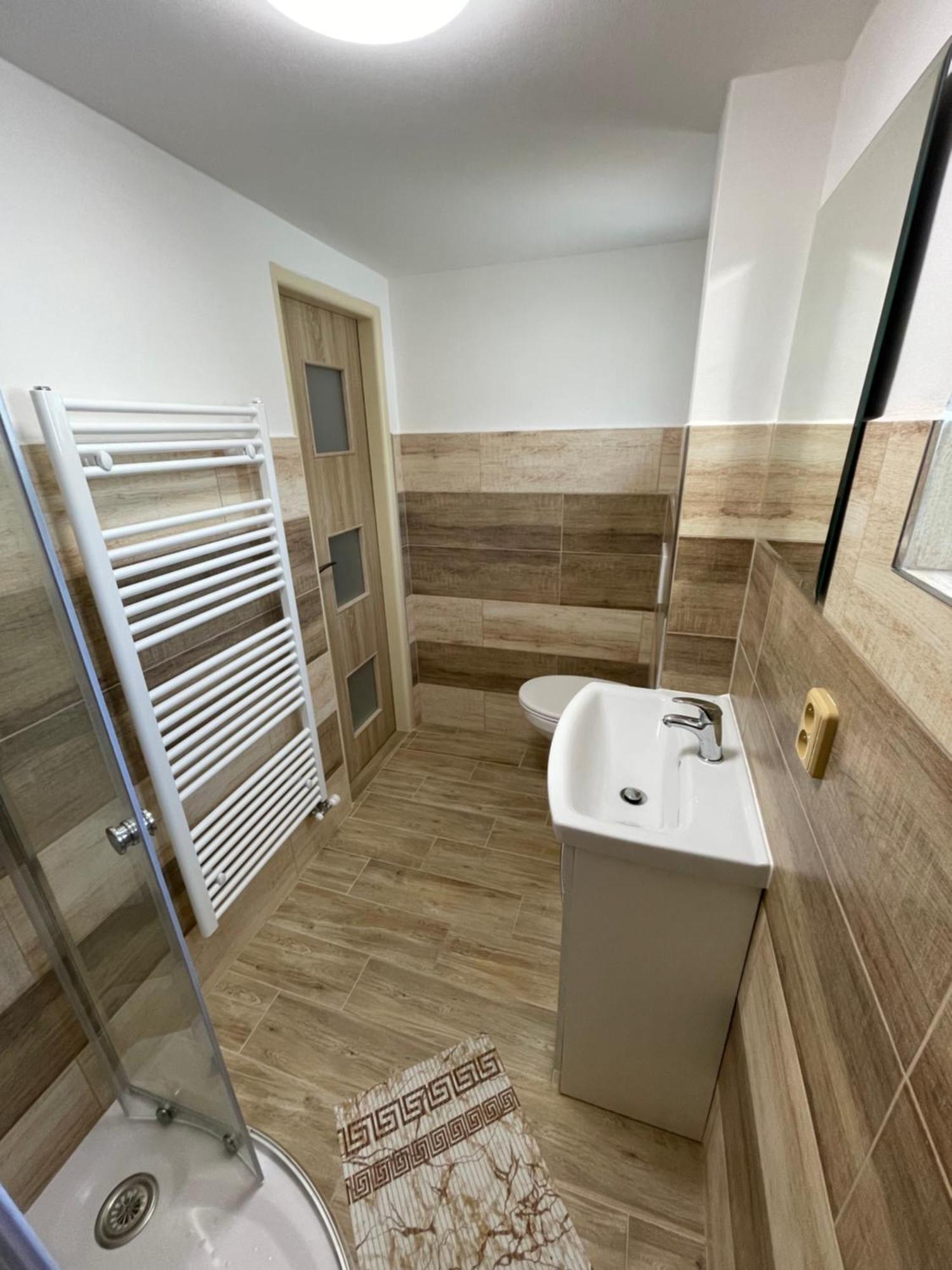 Apartmany Ferie Дечин Екстериор снимка